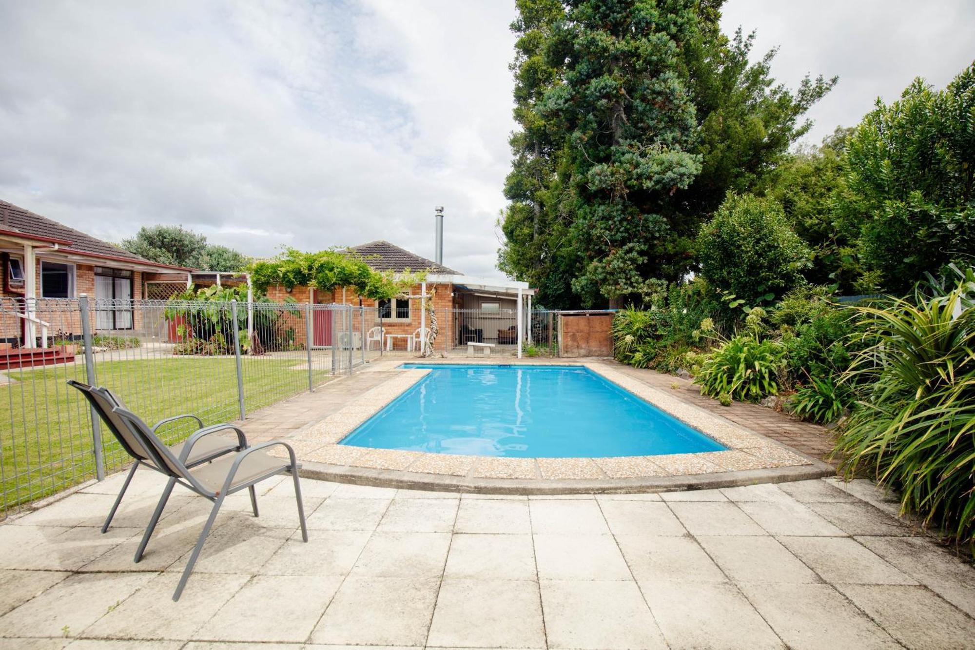 Central Location So Much Space Pool Opens In Summer Villa Hamilton Luaran gambar